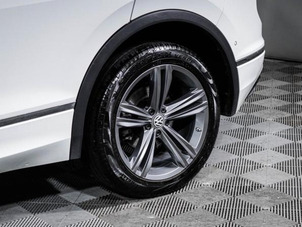 Volkswagen Tiguan II с пробегом 2019 года, цена 3 750 000 рублей, 99478 км, внедорожник, Автокод Объявления