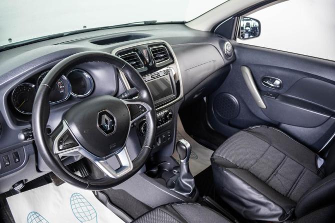Renault Logan II Рестайлинг с пробегом 2022 года, цена 1 559 000 рублей, 122000 км, седан, Автокод Объявления