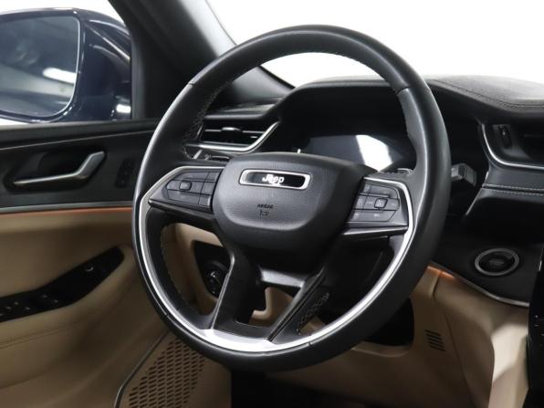 Jeep Grand Cherokee V (WL) с пробегом 2023 года, цена 6 099 000 рублей, 41372 км, внедорожник, Автокод Объявления