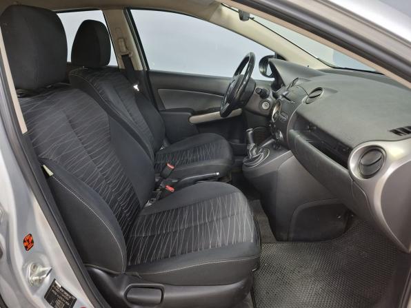Mazda 2 II (DE) с пробегом 2009 года, цена 419 000 рублей, 142916 км, хэтчбек, Автокод Объявления