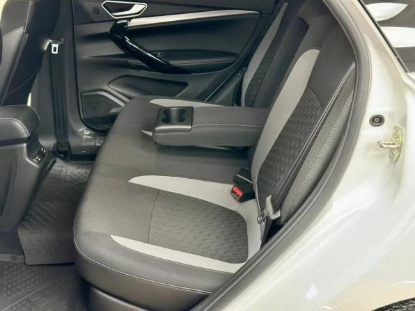 Lada (ВАЗ) Vesta I Рестайлинг (NG) с пробегом 2024 года, цена 1 450 000 рублей, 8000 км, седан, Автокод Объявления