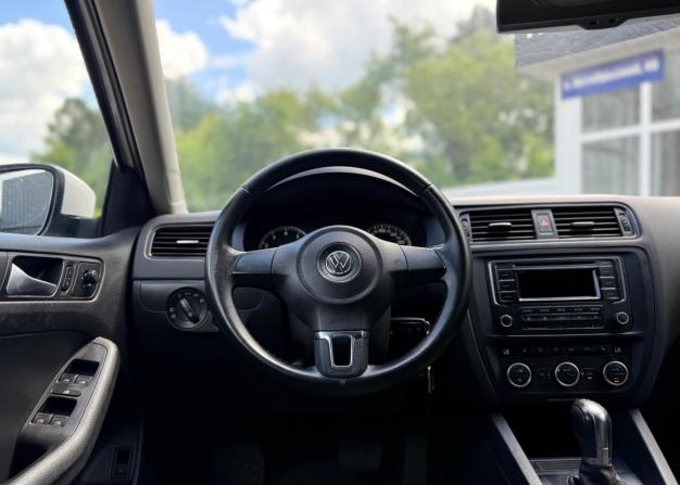 Volkswagen Jetta VI Рестайлинг с пробегом 2014 года, цена 990 000 рублей, 154063 км, седан, Автокод Объявления