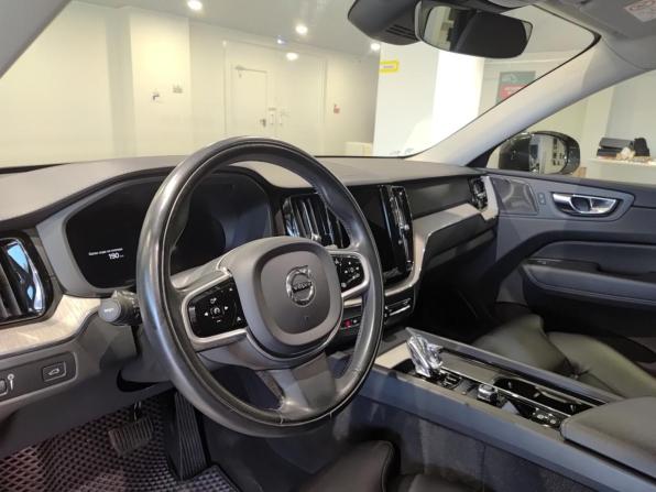 Volvo XC60 II Рестайлинг с пробегом 2021 года, цена 5 250 000 рублей, 65786 км, внедорожник, Автокод Объявления