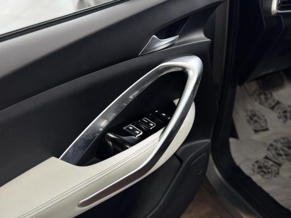 Chevrolet Captiva II с пробегом 2022 года, цена 2 029 000 рублей, 38848 км, внедорожник, Автокод Объявления