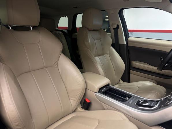 Land Rover Range Rover Evoque I Рестайлинг с пробегом 2017 года, цена 2 499 000 рублей, 131872 км, внедорожник, Автокод Объявления
