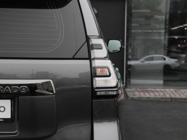 Toyota Land Cruiser Prado 150 Series Рестайлинг 3 с пробегом 2022 года, цена 6 950 000 рублей, 68142 км, внедорожник, Автокод Объявления