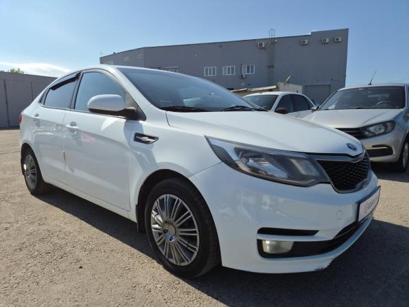 Kia Rio III Рестайлинг с пробегом 2016 года, цена 880 000 рублей, 132844 км, седан, Автокод Объявления