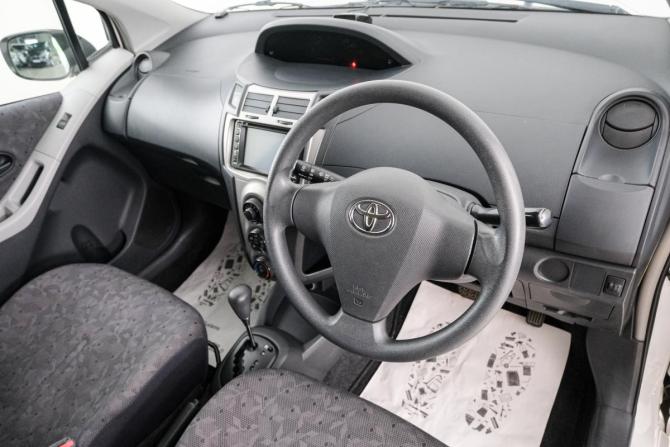 Toyota Vitz II (XP90) с пробегом 2008 года, цена 599 000 рублей, 179623 км, хэтчбек, Автокод Объявления