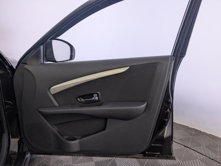 Nissan Almera III (G15) Москва  - изображение 24