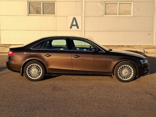 Audi A4 IV (B8) Рестайлинг с пробегом 2012 года, цена 1 250 000 рублей, 226871 км, седан, Автокод Объявления