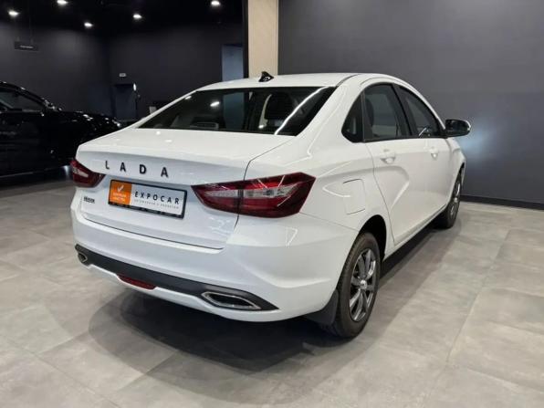 Lada (ВАЗ) Vesta I Рестайлинг (NG) с пробегом 2023 года, цена 1 404 000 рублей, 9000 км, седан, Автокод Объявления