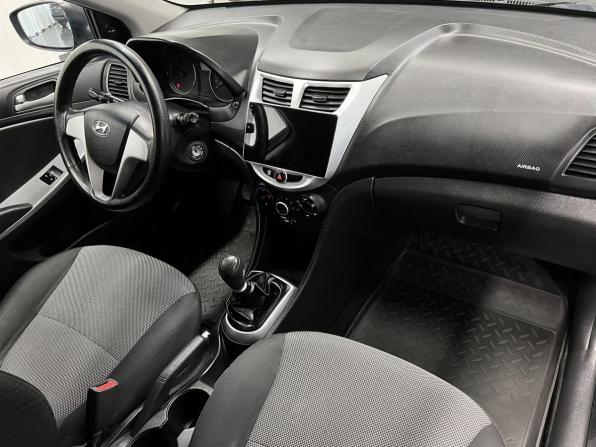 Hyundai Solaris I с пробегом 2014 года, цена 610 000 рублей, 257565 км, хэтчбек, Автокод Объявления