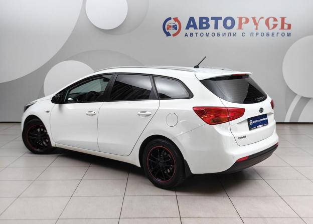 Kia Ceed II Рестайлинг с пробегом 2016 года, цена 1 051 000 рублей, 173139 км, универсал, Автокод Объявления