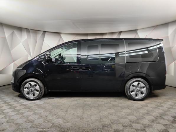 Hyundai Staria I с пробегом 2025 года, цена 8 250 000 рублей, 2040 км, минивэн, Автокод Объявления