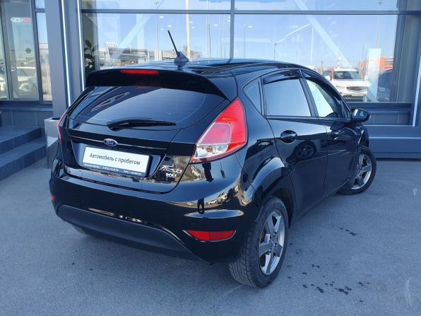 Ford Fiesta Mk6 Рестайлинг с пробегом 2017 года, цена 865 000 рублей, 105600 км, хэтчбек, Автокод Объявления