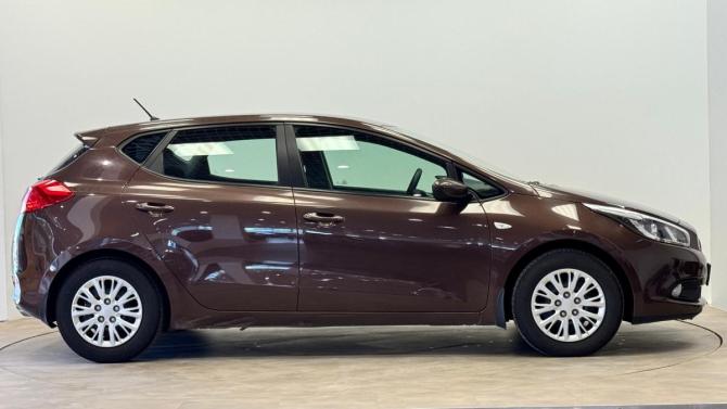 Kia Ceed II с пробегом 2013 года, цена 960 000 рублей, 97953 км, хэтчбек, Автокод Объявления