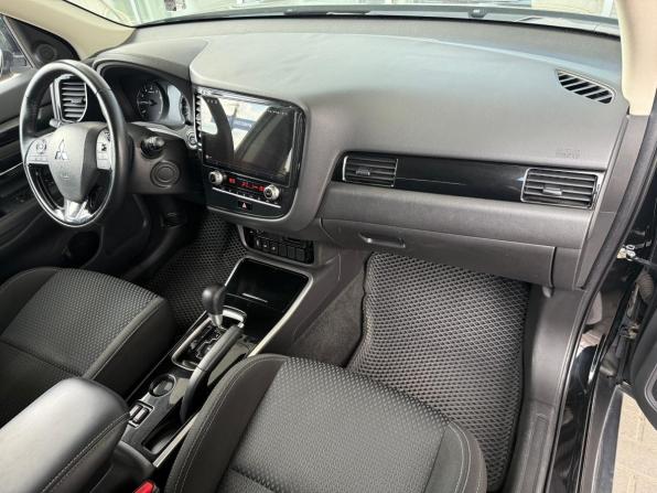 Mitsubishi Outlander III Рестайлинг 3 с пробегом 2021 года, цена 2 299 000 рублей, 93000 км, внедорожник, Автокод Объявления
