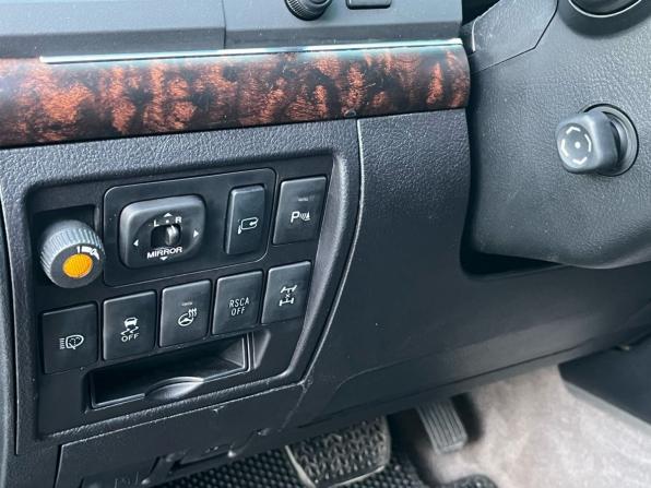 Toyota Land Cruiser 200 Series Рестайлинг 1 с пробегом 2012 года, цена 3 200 000 рублей, 337805 км, внедорожник, Автокод Объявления