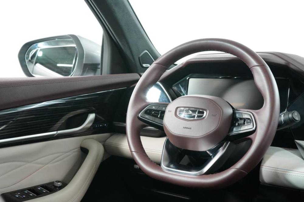 Geely Monjaro I Москва  - изображение 15