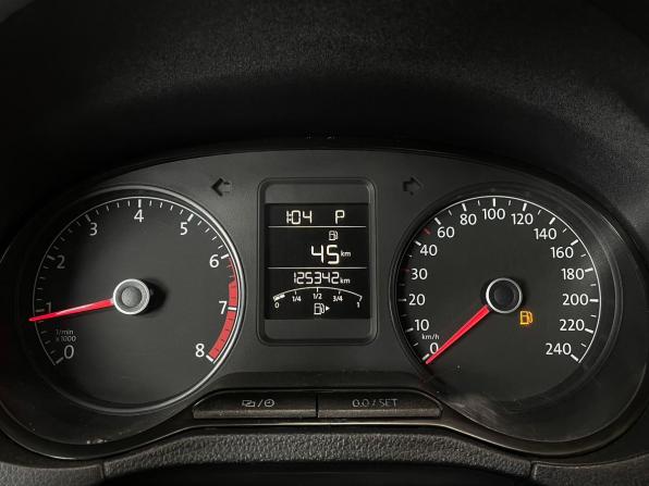 Volkswagen Polo V Рестайлинг с пробегом 2015 года, цена 999 000 рублей, 125342 км, седан, Автокод Объявления