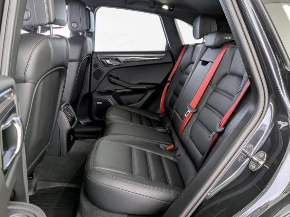 Porsche Macan I Рестайлинг 2 с пробегом 2022 года, цена 6 900 000 рублей, 74465 км, внедорожник, Автокод Объявления