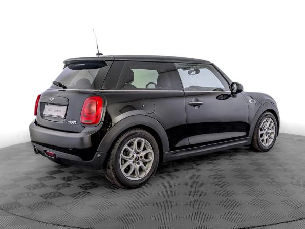 Mini Hatch III (F55/F56) с пробегом 2016 года, цена 1 550 000 рублей, 87447 км, хэтчбек, Автокод Объявления