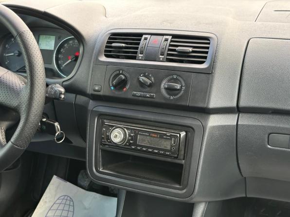 Skoda Fabia II Рестайлинг с пробегом 2012 года, цена 690 000 рублей, 85081 км, хэтчбек, Автокод Объявления