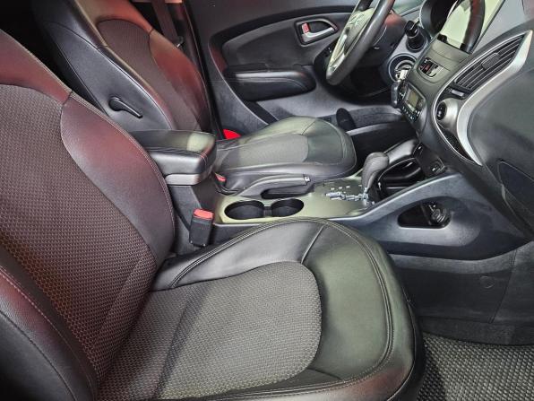 Hyundai ix35 I с пробегом 2012 года, цена 955 000 рублей, 256920 км, внедорожник, Автокод Объявления