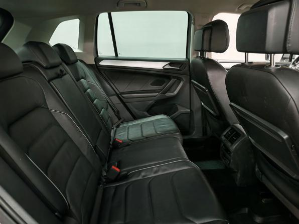 Volkswagen Tiguan II с пробегом 2018 года, цена 2 170 000 рублей, 225060 км, внедорожник, Автокод Объявления