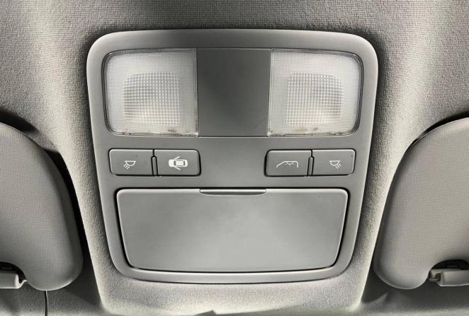 Hyundai H-1 II с пробегом 2014 года, цена 1 650 000 рублей, 217252 км, минивэн, Автокод Объявления