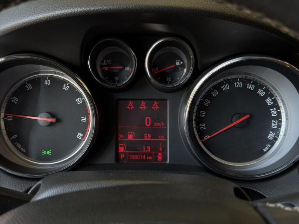 Opel Mokka I с пробегом 2014 года, цена 1 078 000 рублей, 188000 км, внедорожник, Автокод Объявления