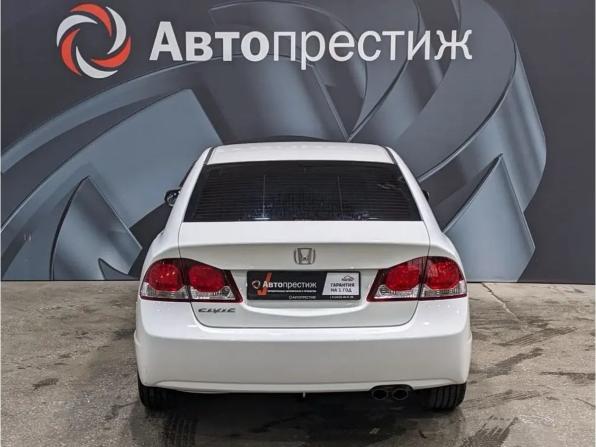 Honda Civic VIII Рестайлинг с пробегом 2009 года, цена 580 000 рублей, 261000 км, седан, Автокод Объявления