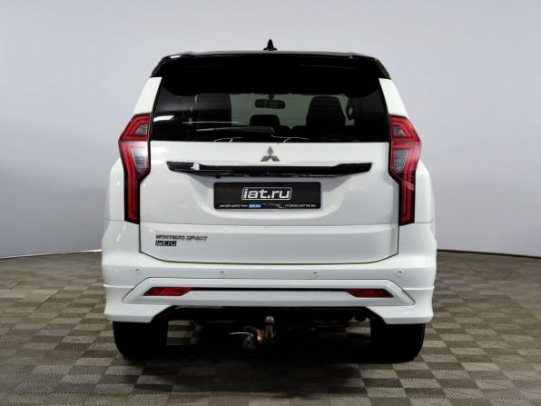 Mitsubishi Montero Sport III Рестайлинг с пробегом 2022 года, цена 3 498 000 рублей, 214128 км, внедорожник, Автокод Объявления