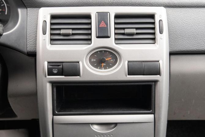 Lada (ВАЗ) Priora I с пробегом 2012 года, цена 279 000 рублей, 221911 км, универсал, Автокод Объявления