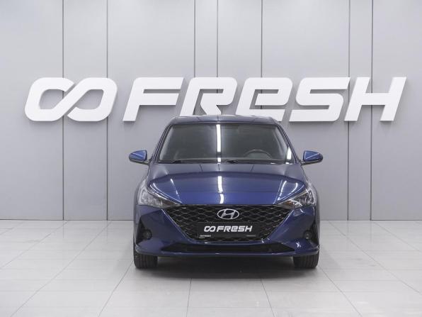 Hyundai Solaris II Рестайлинг с пробегом 2022 года, цена 1 879 000 рублей, 48633 км, седан, Автокод Объявления