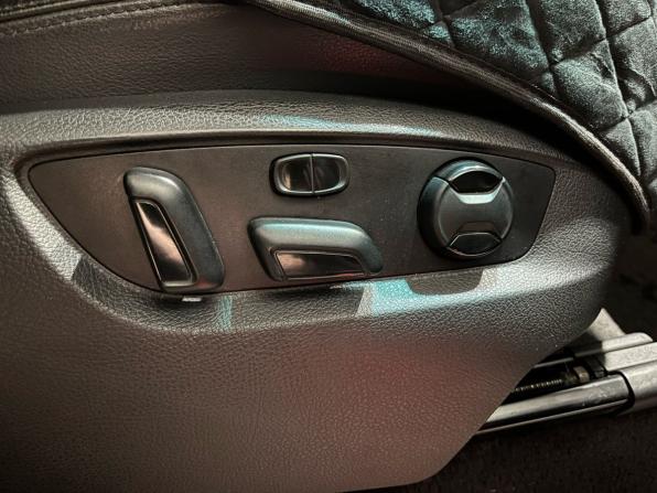Volkswagen Touareg II с пробегом 2010 года, цена 1 240 000 рублей, 294605 км, внедорожник, Автокод Объявления