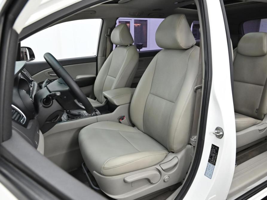 Kia Carnival III Москва  - изображение 14