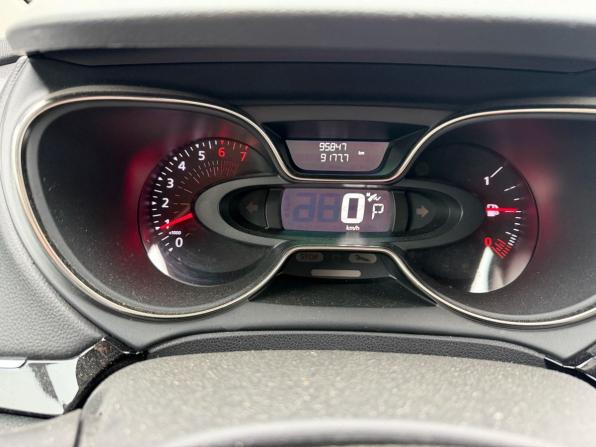 Renault Kaptur I Рестайлинг с пробегом 2021 года, цена 1 428 000 рублей, 95700 км, внедорожник, Автокод Объявления