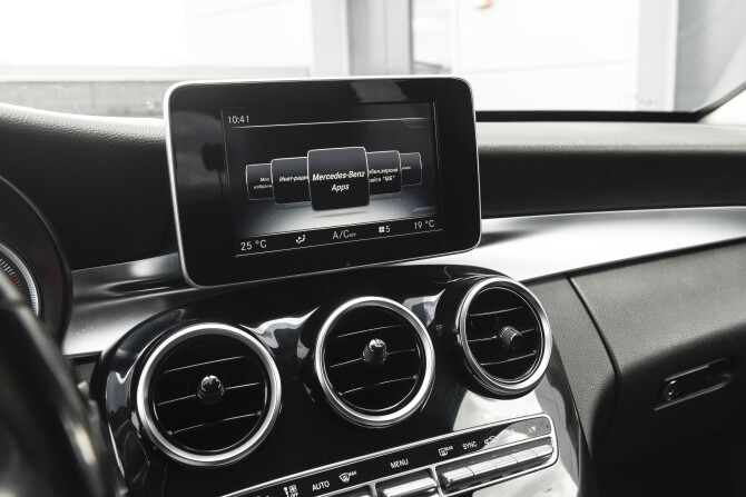 Mercedes-Benz C-Класс IV (W205) с пробегом 2016 года, цена 2 330 000 рублей, 131449 км, седан, Автокод Объявления