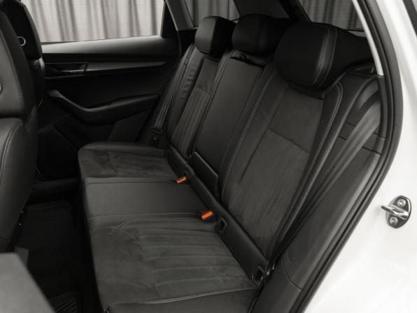 Skoda Karoq I с пробегом 2021 года, цена 2 840 000 рублей, 58565 км, внедорожник, Автокод Объявления