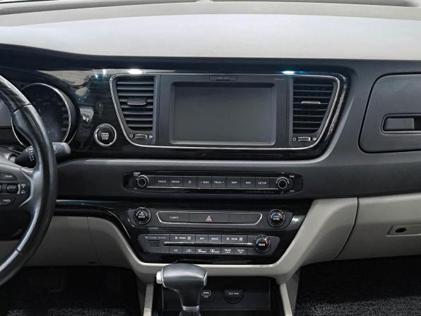 Kia Carnival III с пробегом 2020 года, цена 2 900 000 рублей, 108500 км, минивэн, Автокод Объявления