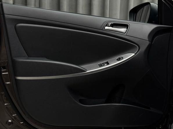 Hyundai Solaris I Рестайлинг с пробегом 2015 года, цена 1 119 000 рублей, 90331 км, хэтчбек, Автокод Объявления