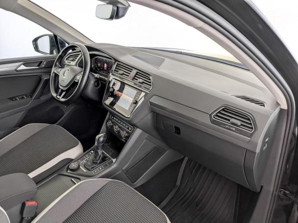 Volkswagen Tiguan II с пробегом 2019 года, цена 2 850 000 рублей, 98000 км, внедорожник, Автокод Объявления