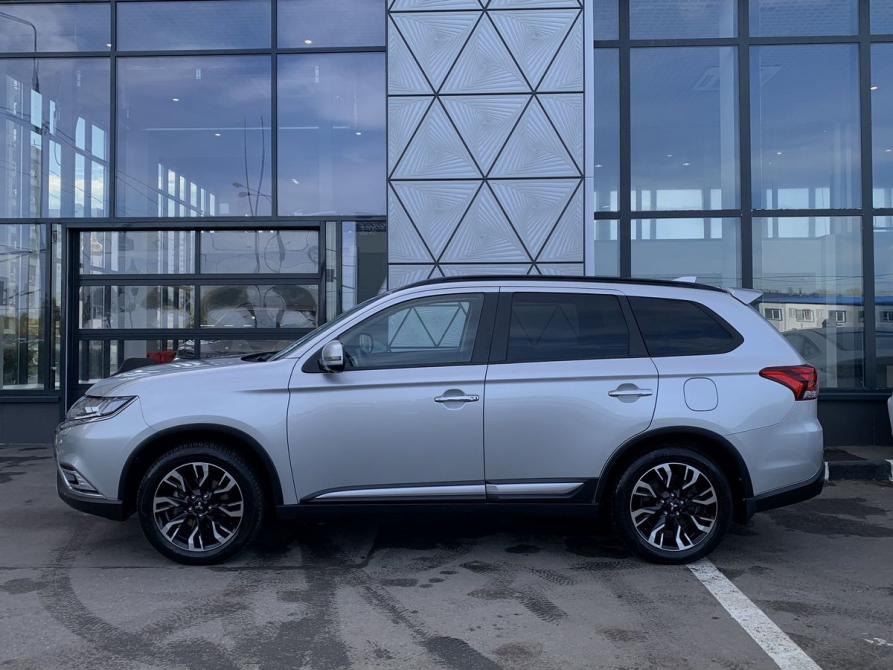 Mitsubishi Outlander III Рестайлинг 3 Москва  - изображение 4