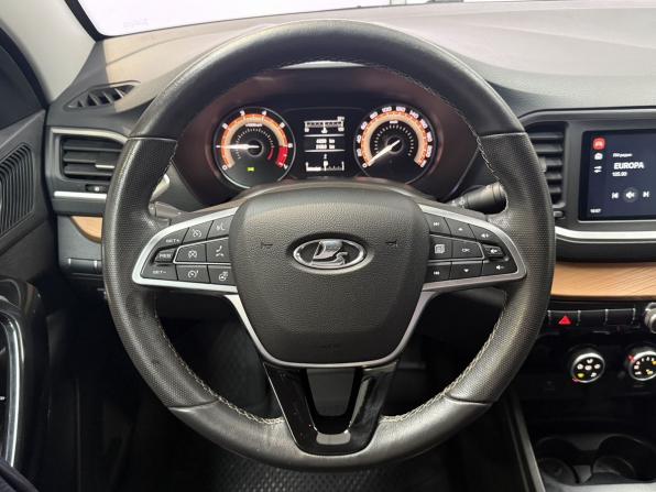Lada (ВАЗ) Vesta I Рестайлинг (NG) с пробегом 2023 года, цена 1 400 000 рублей, 44232 км, седан, Автокод Объявления
