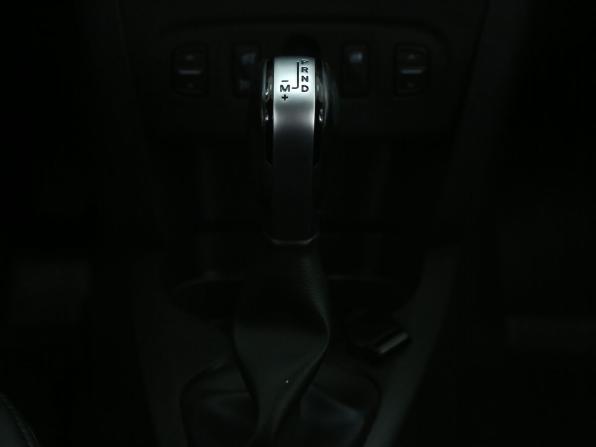 Renault Sandero II Рестайлинг с пробегом 2021 года, цена 1 225 000 рублей, 99500 км, хэтчбек, Автокод Объявления