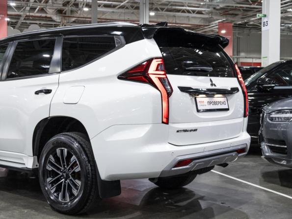 Mitsubishi Montero Sport III Рестайлинг с пробегом 2022 года, цена 4 119 585 рублей, 134084 км, внедорожник, Автокод Объявления