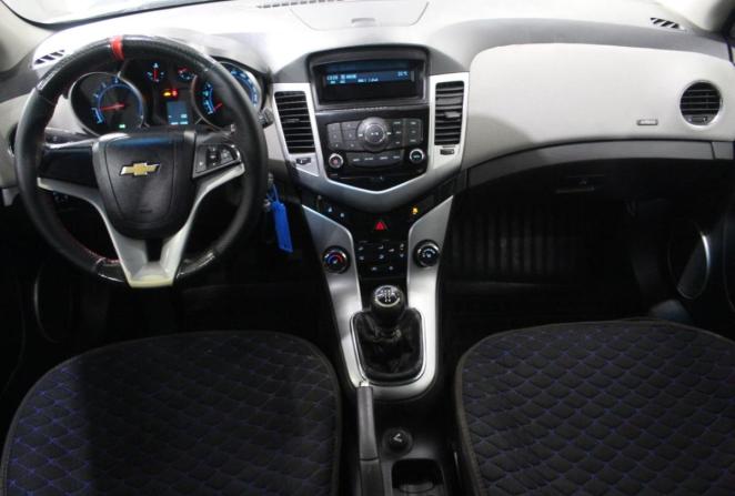 Chevrolet Cruze I Рестайлинг с пробегом 2012 года, цена 600 000 рублей, 185197 км, хэтчбек, Автокод Объявления