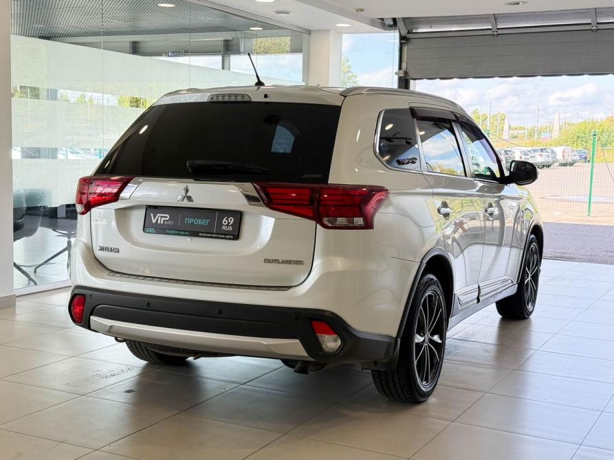 Mitsubishi Outlander III Рестайлинг 2 Тверь  - изображение 5