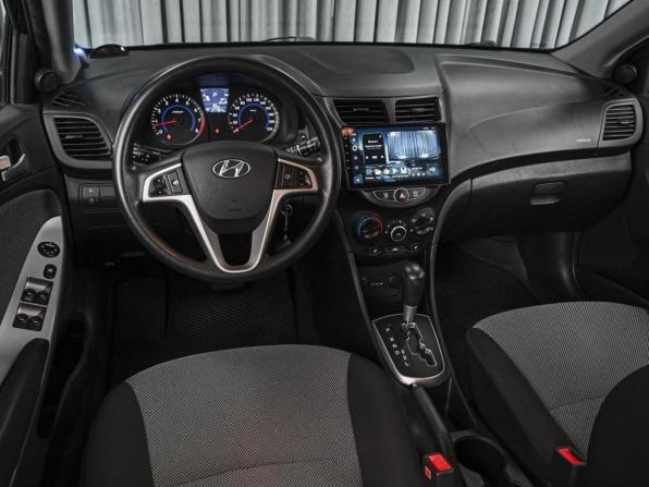 Hyundai Solaris I с пробегом 2014 года, цена 1 419 000 рублей, 27764 км, хэтчбек, Автокод Объявления